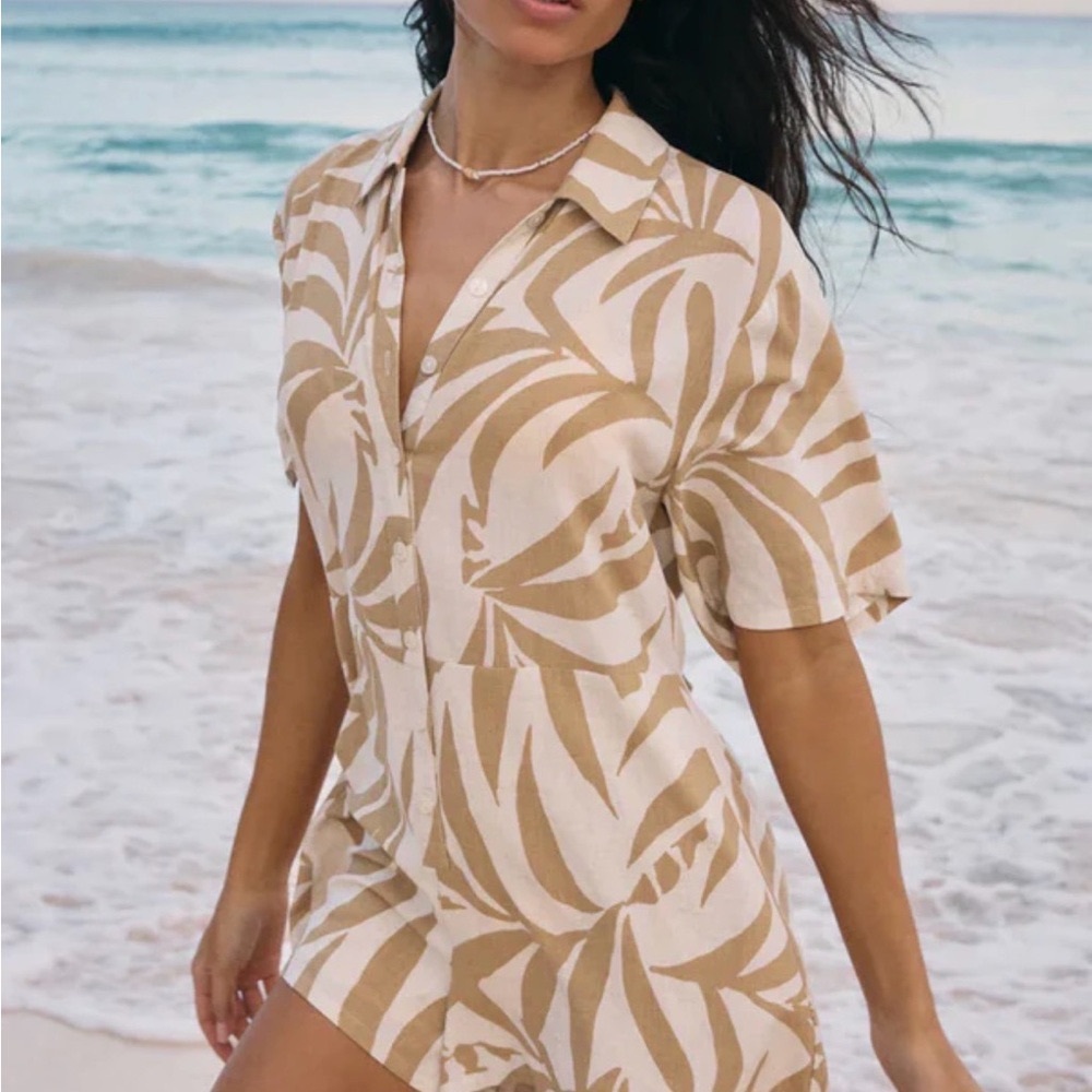 Z Supply Cream and Tan Leaf-Print Short Sleeve Romper